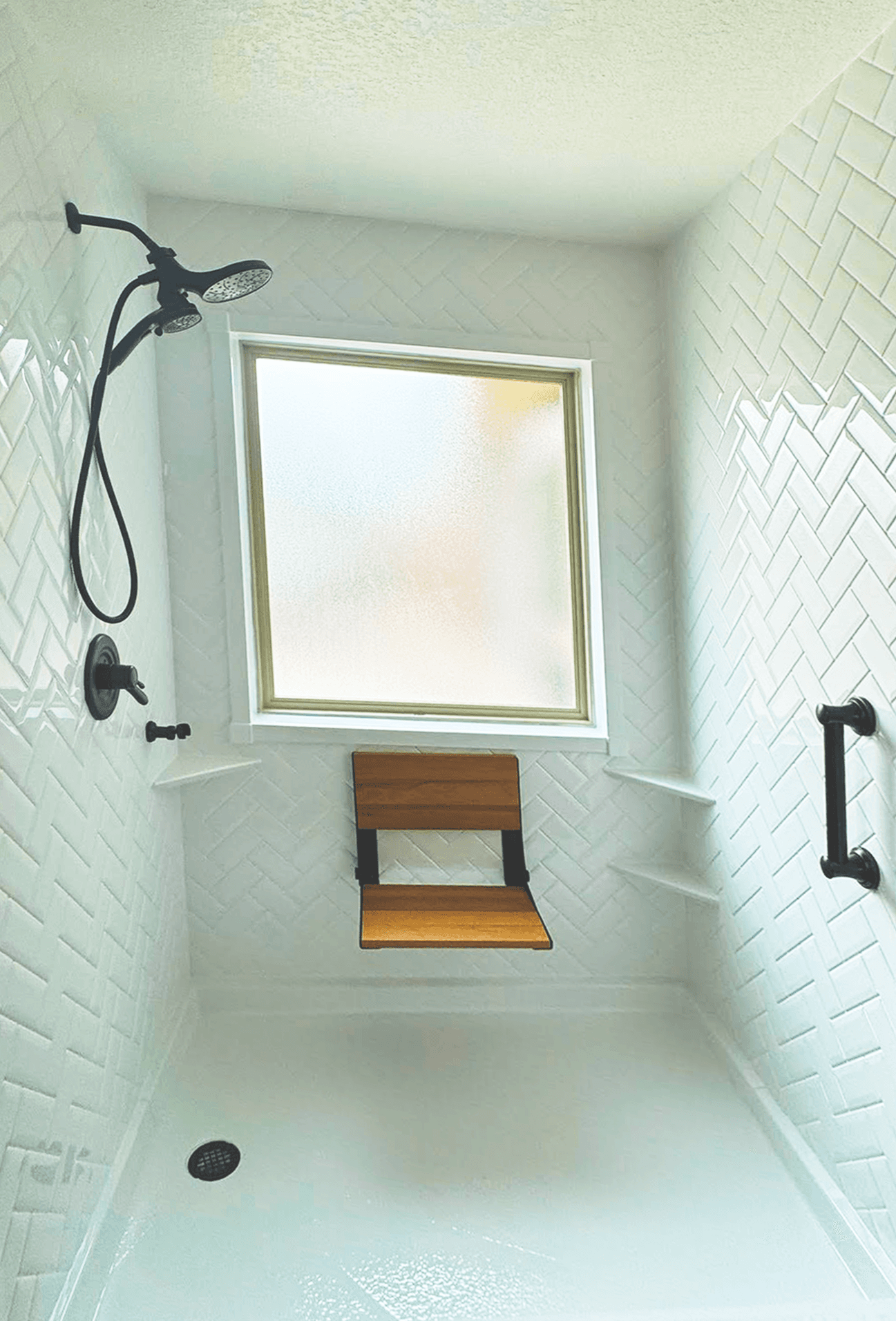 Shower built by Hawk & Fox — photograph 7 of 8